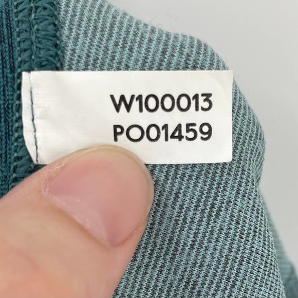 Outdoor Voices x Madewell S 3/4 Warmup Leggings and Athena Crop Top - Picture 13 of 14